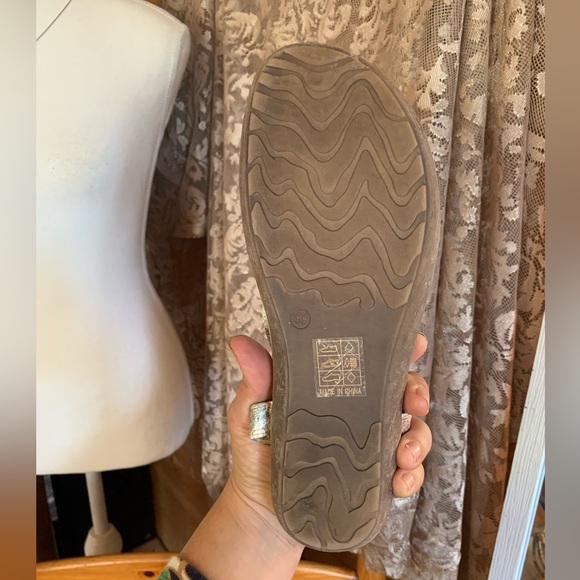 Multi-Color‎ Beaded Sandals - Picture 8 of 9